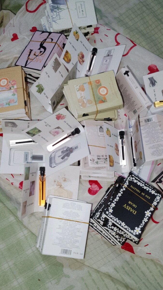 Cartes de parfum échantillon