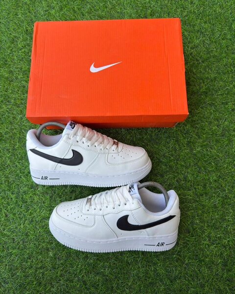 Baskets Nike Air blanches