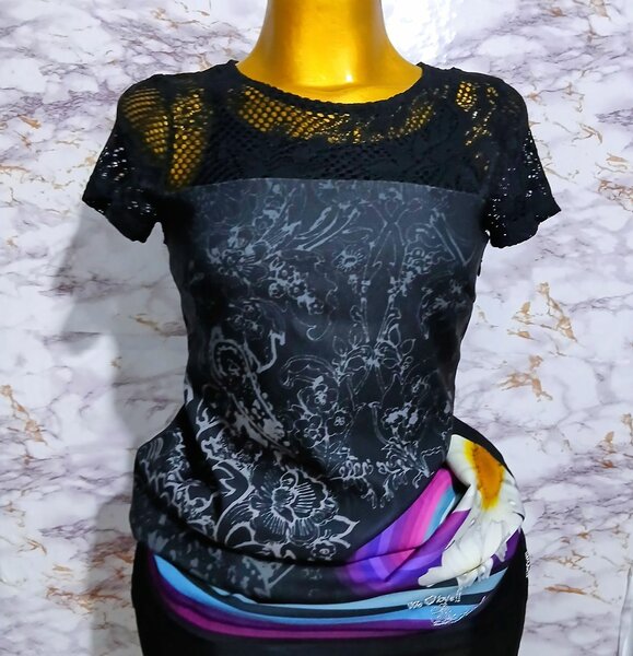 Robe rouge  noire chic