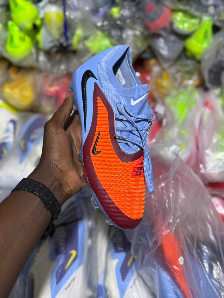 Chaussures de Football légères