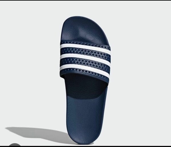 Tongs de piscine confortables