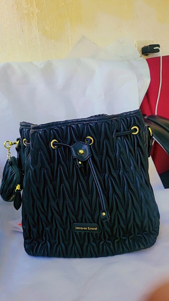 Sac à main moderne élégant