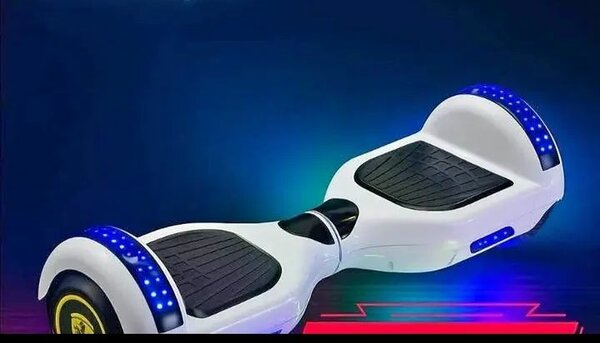 Hoverboard avec LED colorées