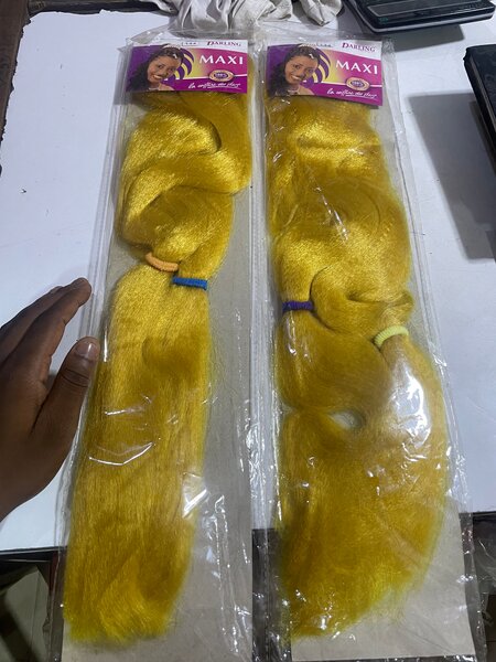 Extensions cheveux synthétiques blonds