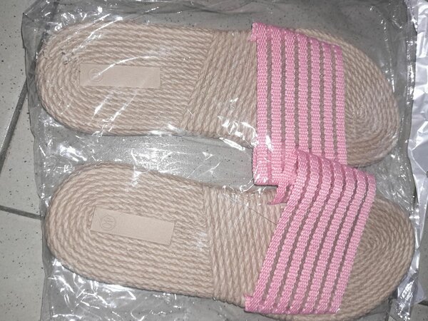 Sandales d'été tressées