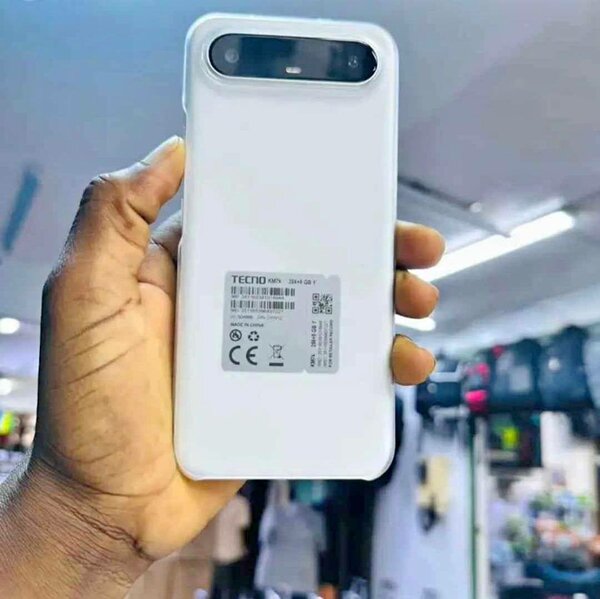 Smartphone Tecno moderne