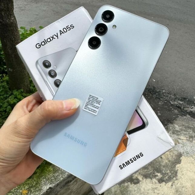 Téléphone portable Samsung Galaxy A05s