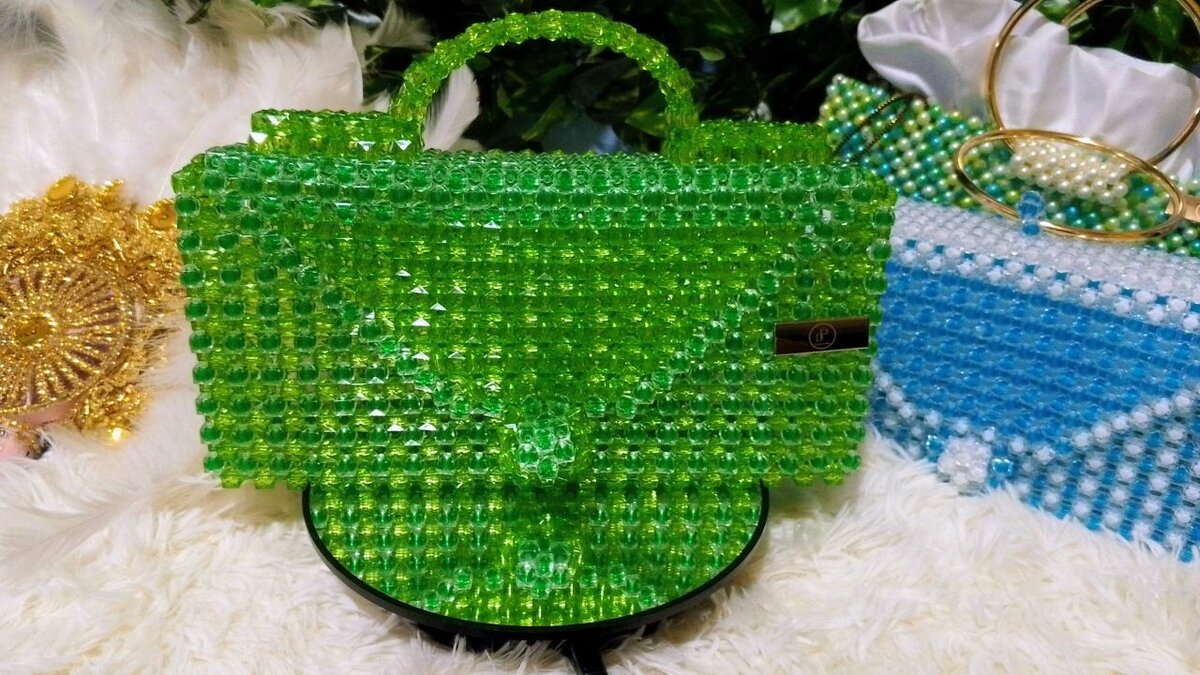 Sac à main en perles chic