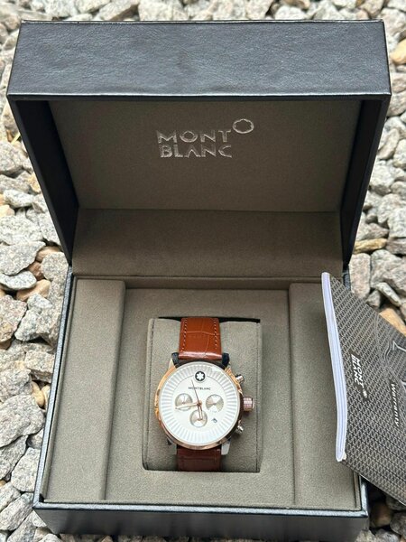 Montblanc Montre Homme - Élégance et Luxe