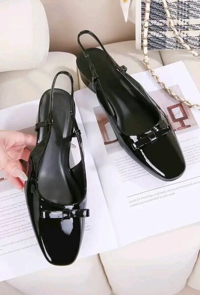 Escarpins vernis élégants