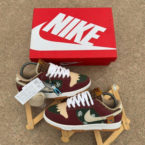 Baskets Nike Dunk Low Mixte