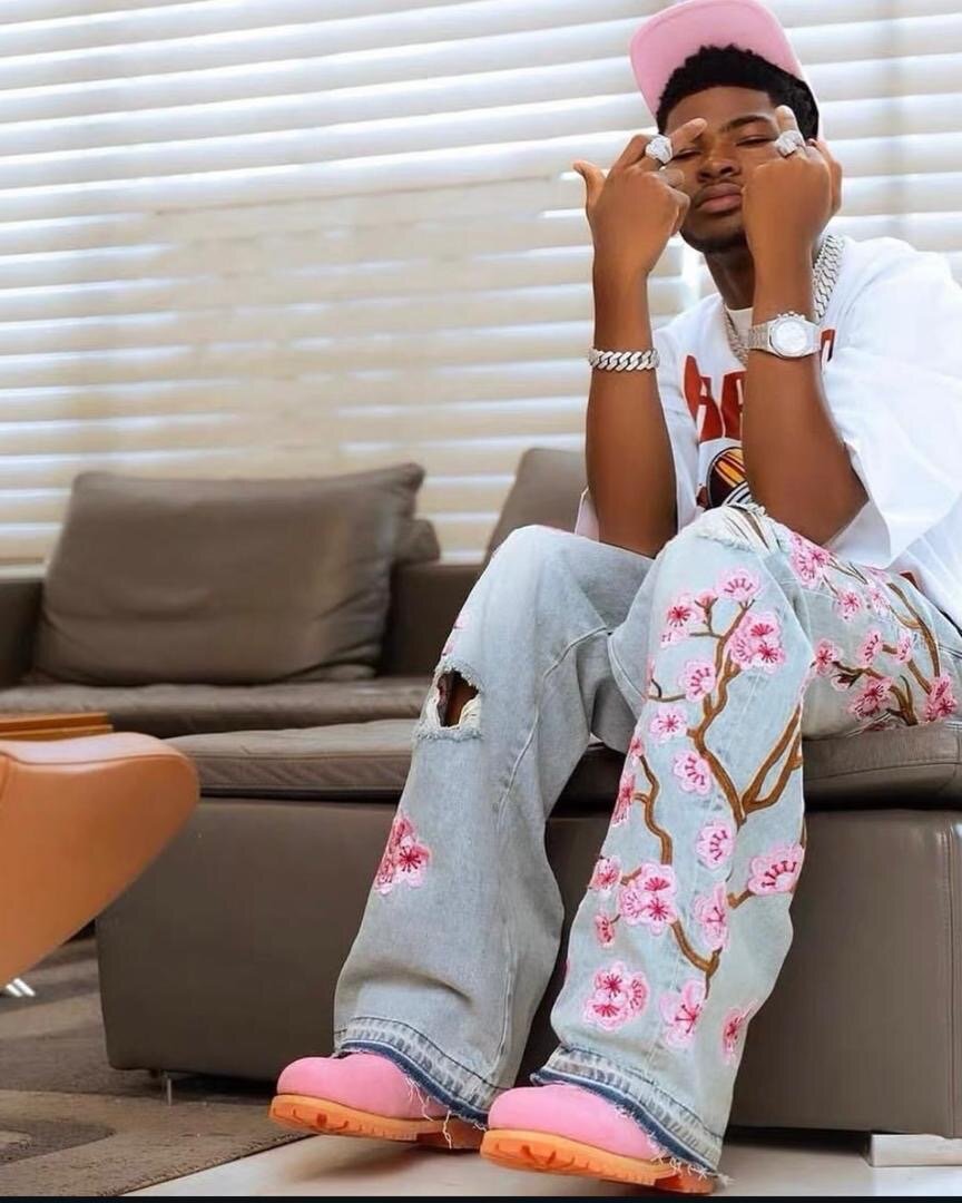 Jean brodé fleuri décontracté