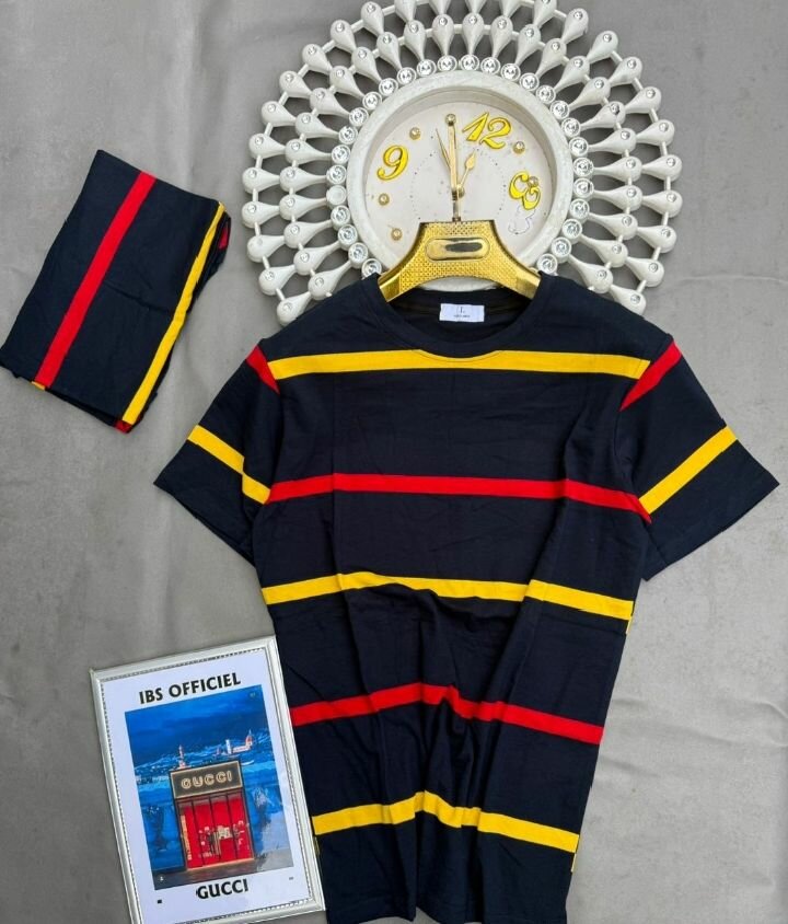 T-shirts rayés colorés