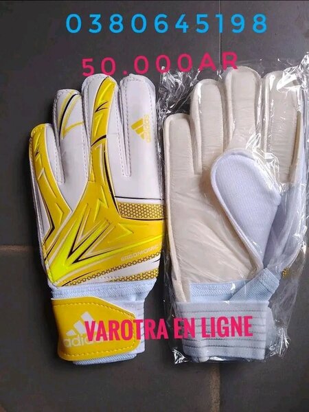 Gants de Gardien de But Nike Adidas