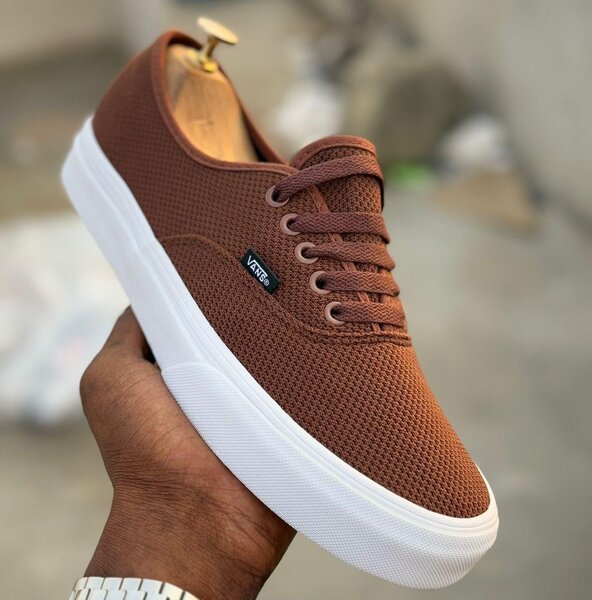 Vans authentic