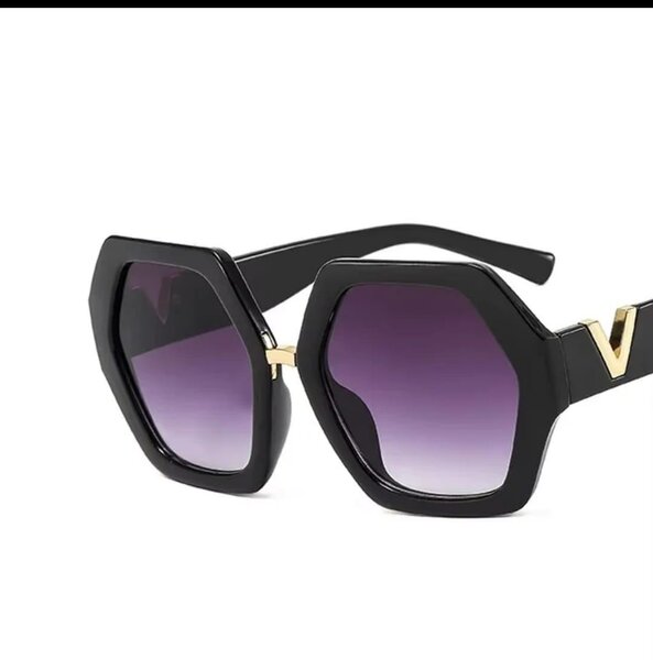 Lunettes de soleil hexagonales élégantes