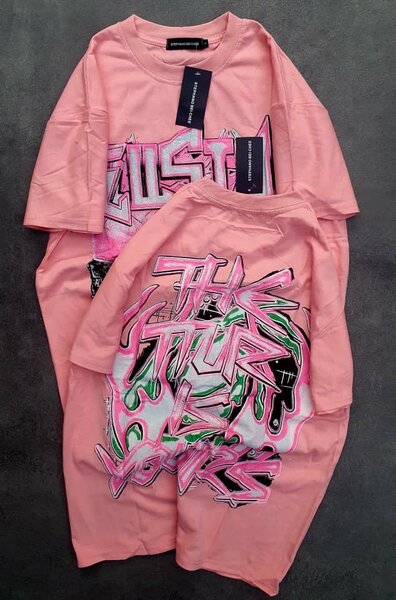 T-shirt street art rose