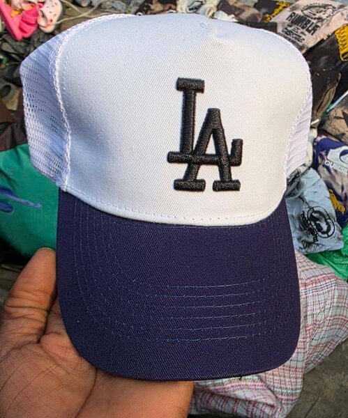 Casquette brodée LA stylée