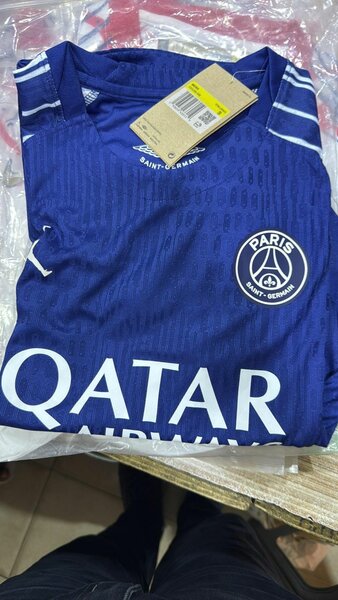 Maillot PSG bleu officiel Qatar