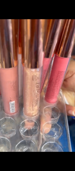 Gloss lèvres liquide - Couleurs tendances