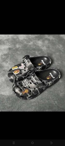 Chaussures Crocs pour hommes et femmes