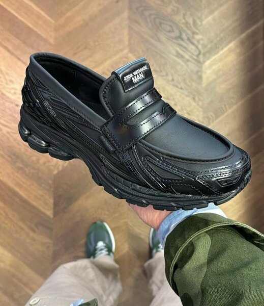 Chaussures homme élégantes en cuir noir