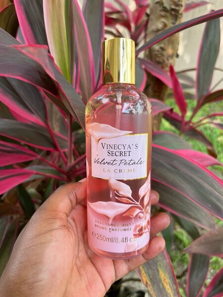 Velvet Petals Fragrance Mist