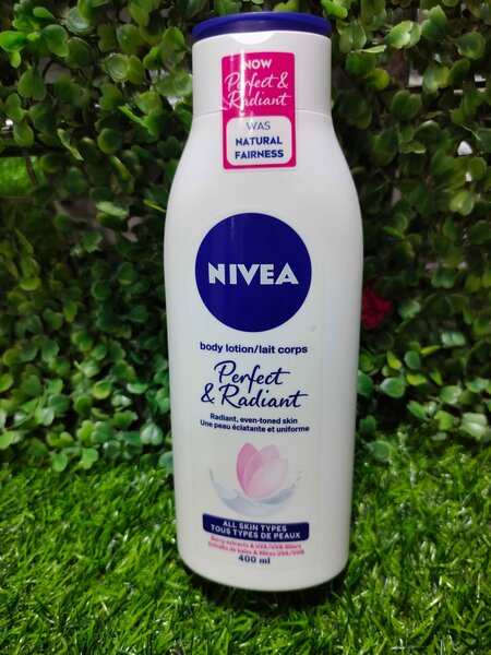 NIVEA Lotion Perfect & Radiant