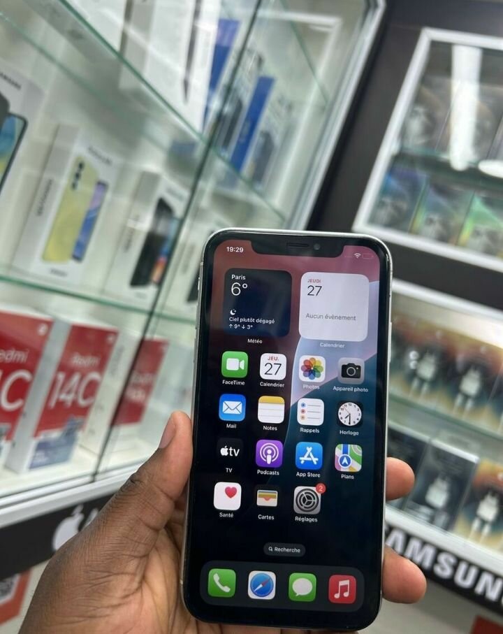 iPhone XR