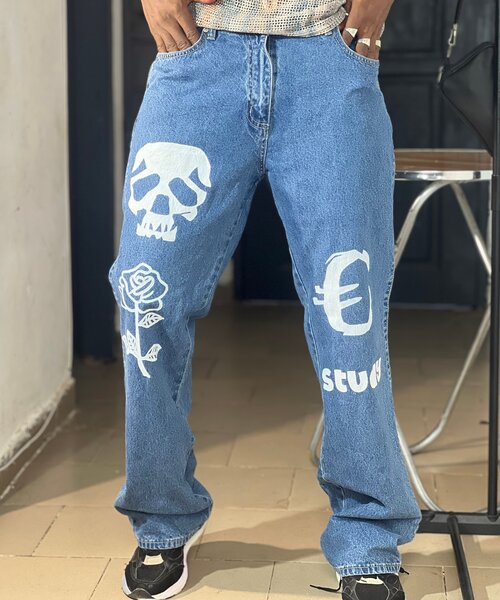 Jeans larges à imprimés uniques