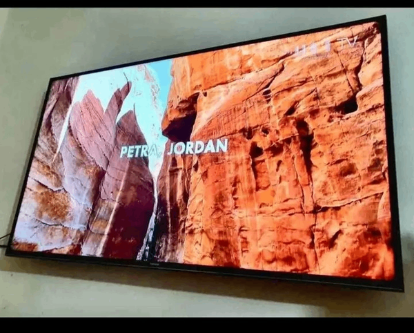 Téléviseur LED Ultra HD 4K
