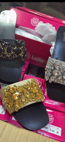 Sandales ornées élégantes