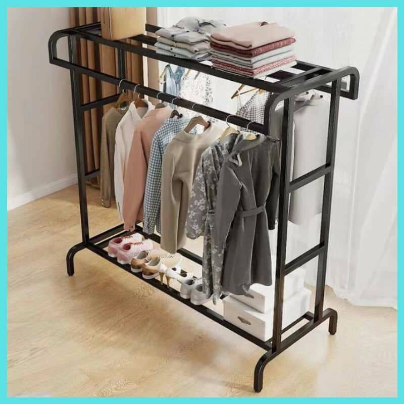 Portant vêtements robuste