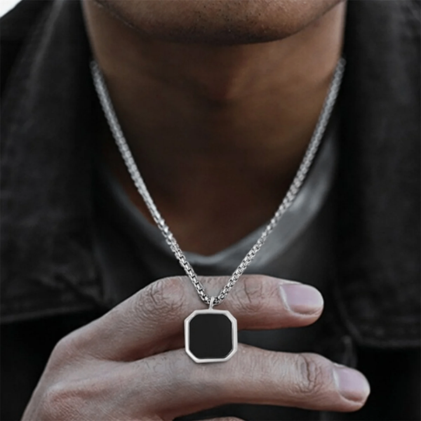 Collier pendentif octogonal homme