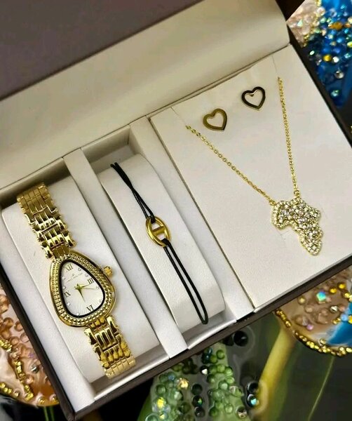 Ensemble montre et bijoux pour femme