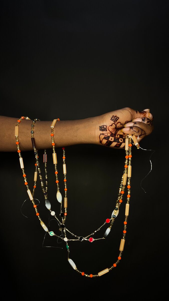 Perles Aux Reins ( Bayas )