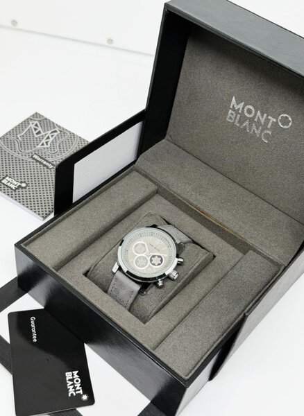 Montre Montblanc homme argentée