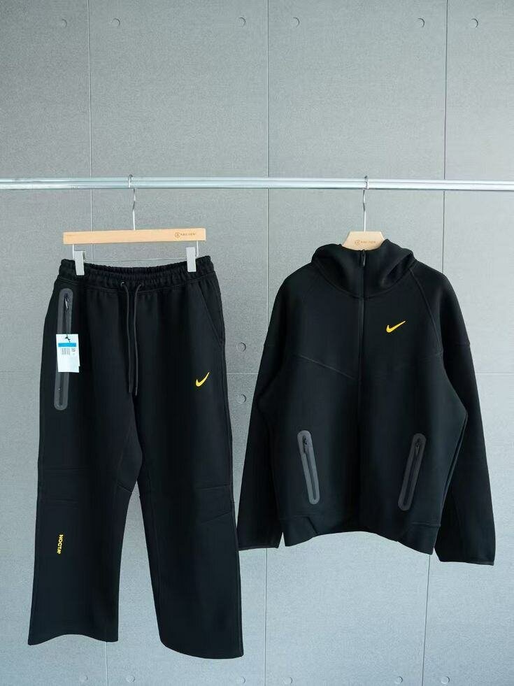 Survêtement Nike moderne
