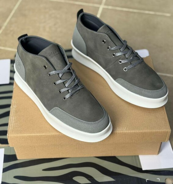 Baskets montantes grises homme