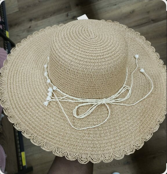 Chapeau de paille élégant