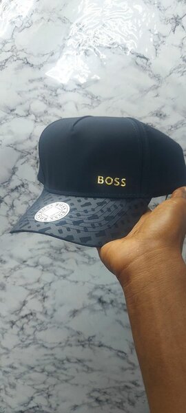 Casquette noire moderne BOSS