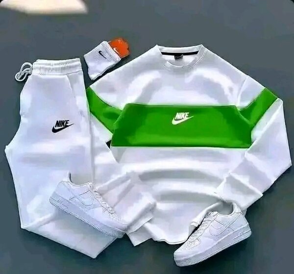 Ensemble de sport Nike pour homme