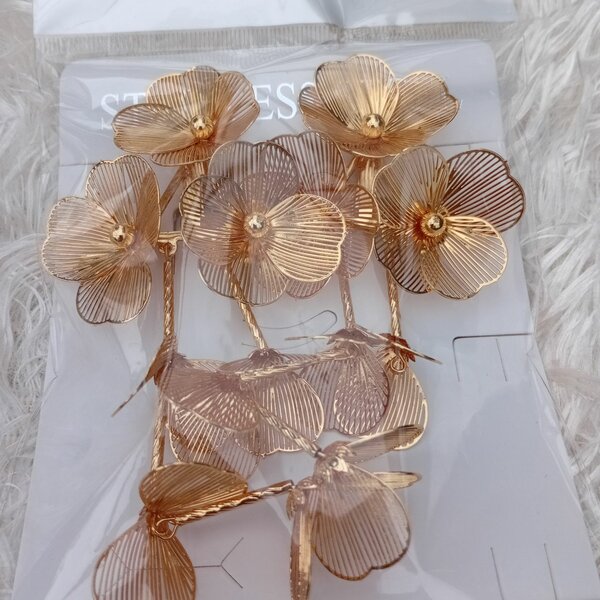 Broches Fleurs Dorées