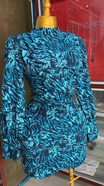 Robe élégante noire