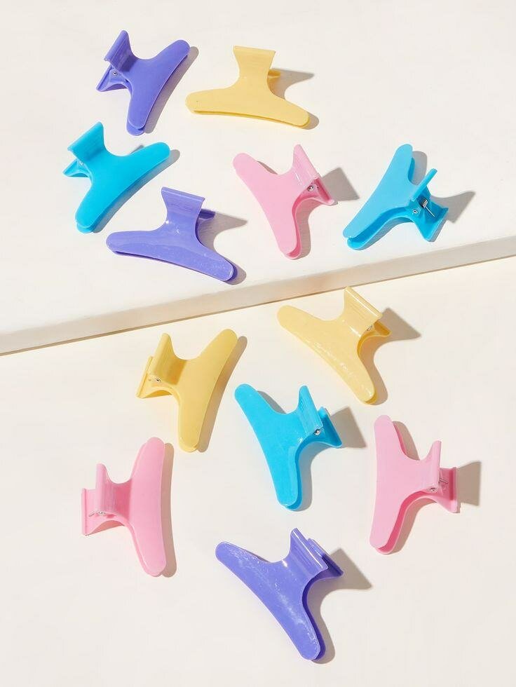 Pince à cheveux en plastique
