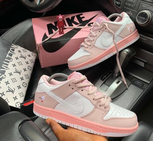 Baskets basses rose et blanc