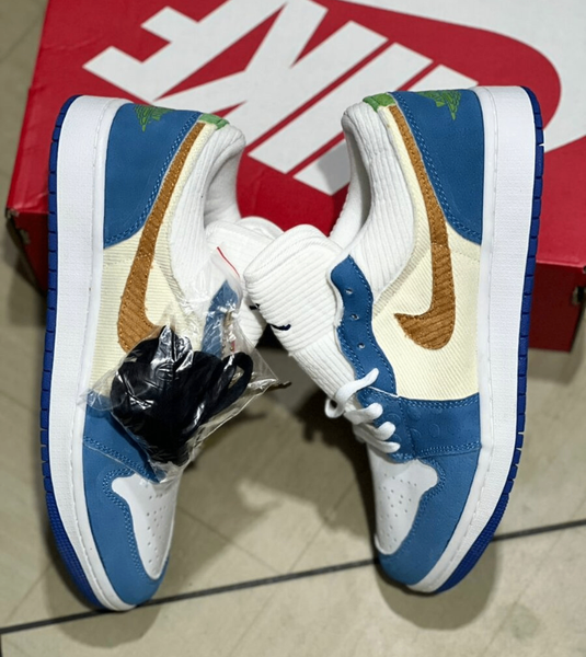 Nike Air Force 1 bleu et blanc