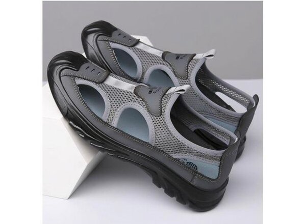 Sandales aquatiques grises