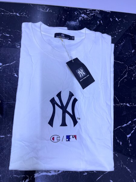 T-shirt en coton imprimé