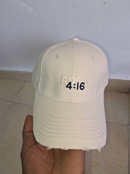 Casquette Blanche Rock 4:16